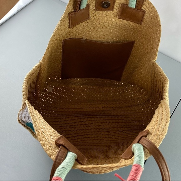 Circle straw rattan weaved bag beach tote white turquoise color striped handles - Picture 6 of 13